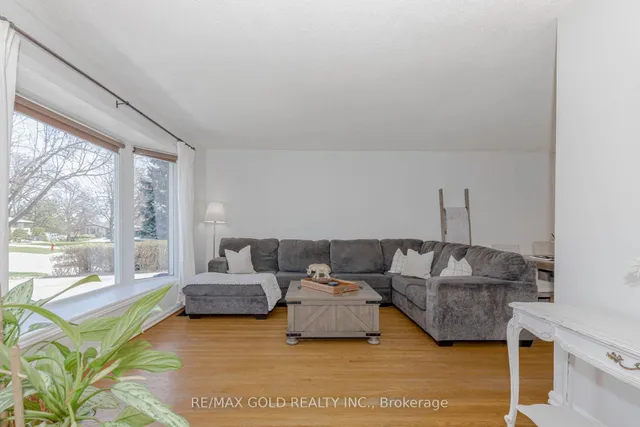 Additional image 8 of 37 Brookdale Cres