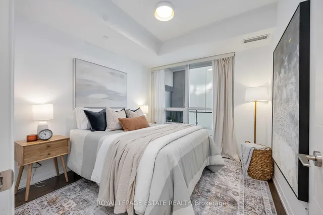 Additional image 14 of 460 Adelaide St Unit 705