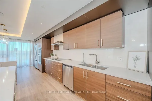 Additional image 24 of 1050 Main St Unit 819