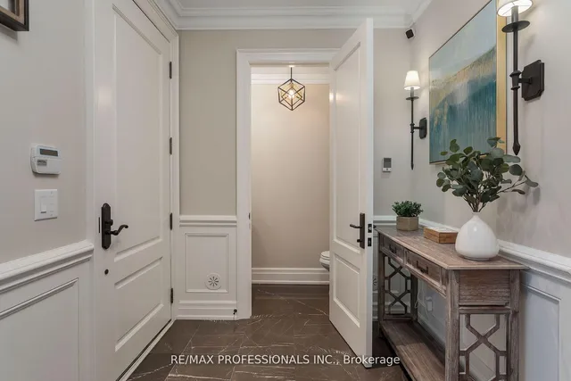 Additional image 4 of 1212 Royal York Rd