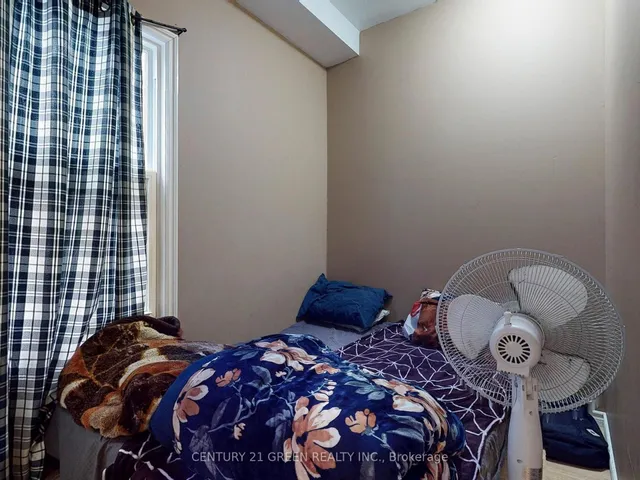 Additional image 18 of 4 Mcmurchy Ave