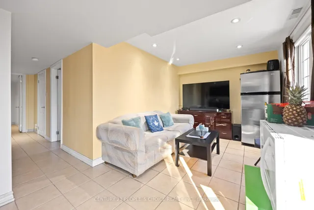 Additional image 39 of 21 Eastview Gate Unit 7