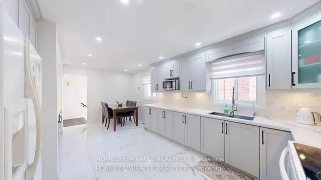 Additional image 8 of 7433 Sigsbee Dr