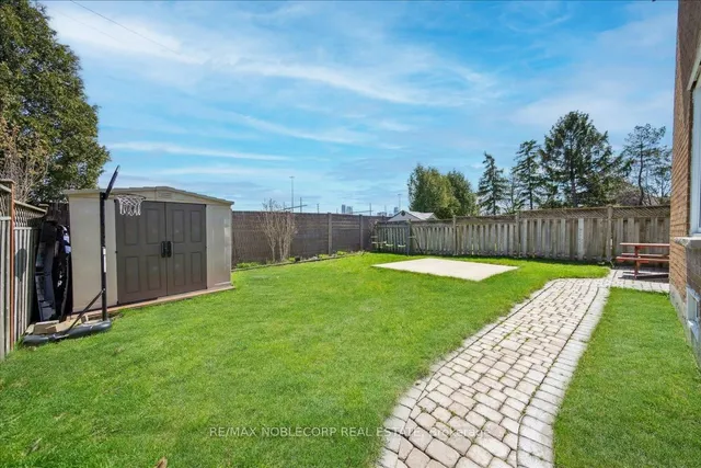 Additional image 26 of 340 Laurentian Ave