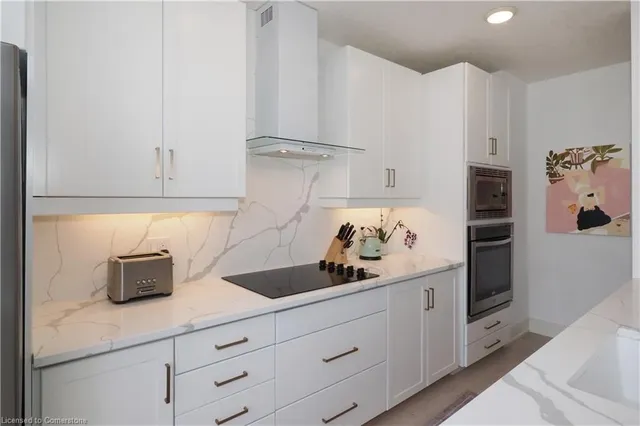 Additional image 14 of 112 Benton St Unit 710