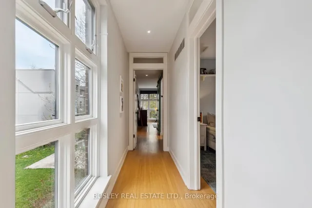 Additional image 32 of 27 1/2 Dunbar Rd