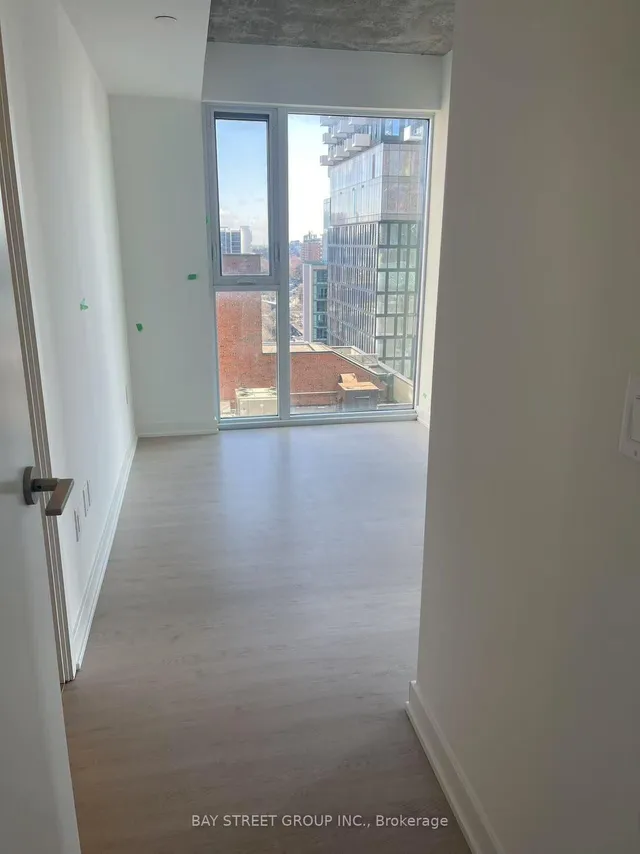 Additional image 18 of 65 Mutual St Unit 1302