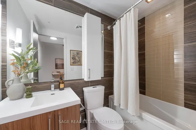 Additional image 18 of 39 Sherbourne St Unit 204