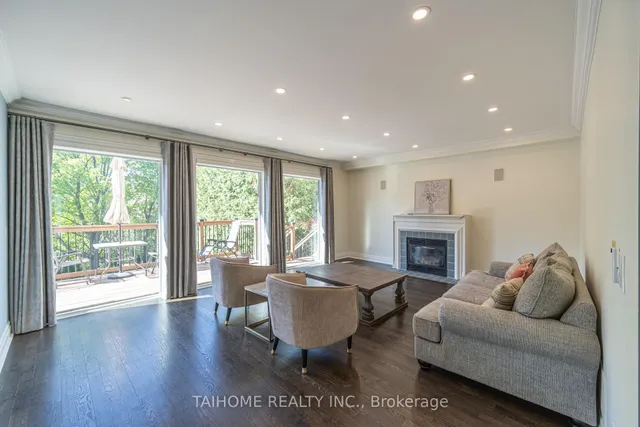 Additional image 7 of 47 Citation Dr