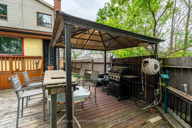 Additional image 42 of 12 Rossmore Ave