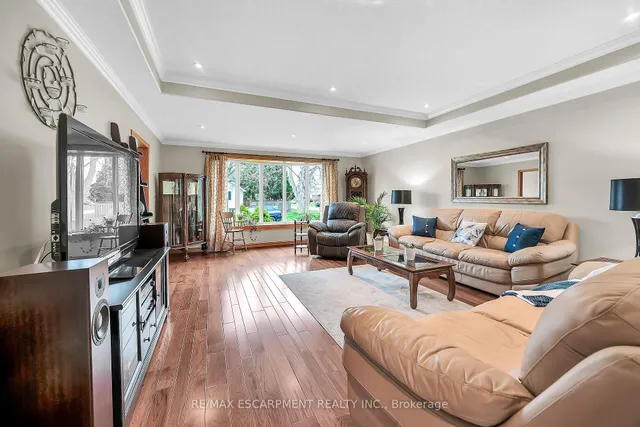 Additional image 7 of 2352 BRINELL Ave