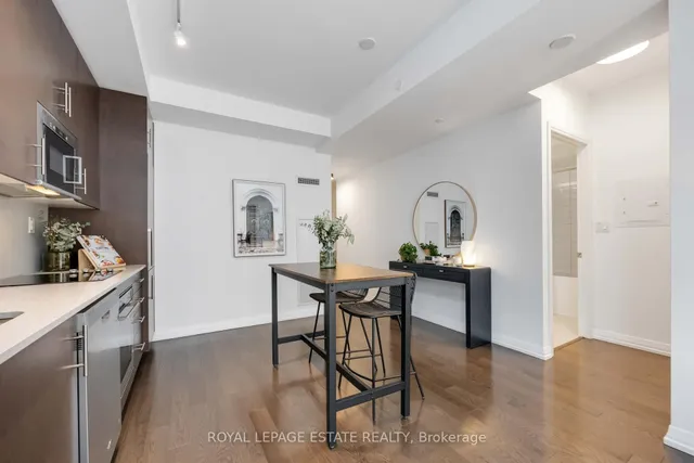 Additional image 11 of 460 Adelaide St Unit 705