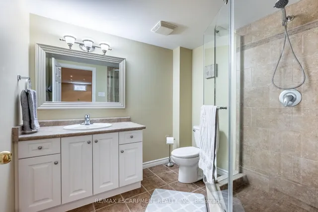 Additional image 42 of 58 ANDERSON Crt