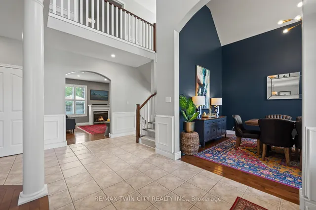 Additional image 10 of 533 Falconridge Cres