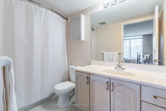 Additional image 19 of 2199 Sixth Line Unit 314