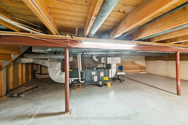 Additional image 47 of 1612 Wavell Cres