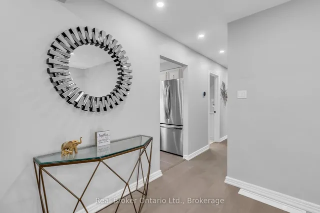 Additional image 12 of 692 Woodview Rd