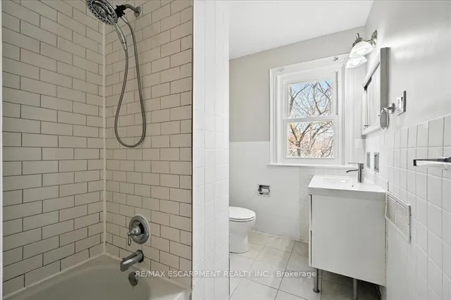 Additional image 29 of 15 Huron St