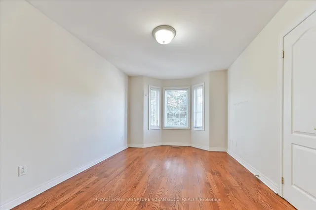 Additional image 28 of 454 Donlands Ave