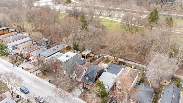 Additional image 36 of 25 Warren Cres