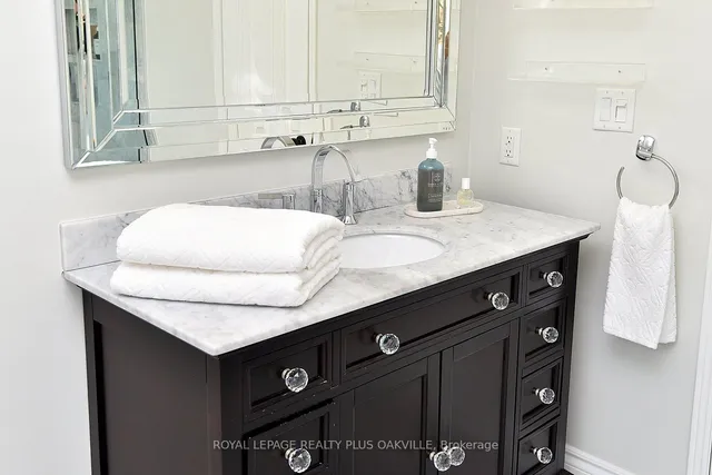 Additional image 36 of 81 Jerome Park Dr