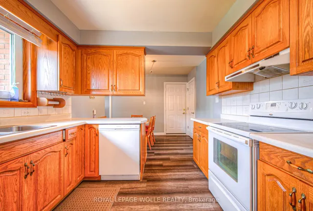 Additional image 11 of 22 Hampton Pl