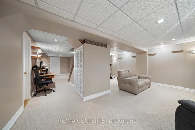 Additional image 32 of 600 Amesbury Ave