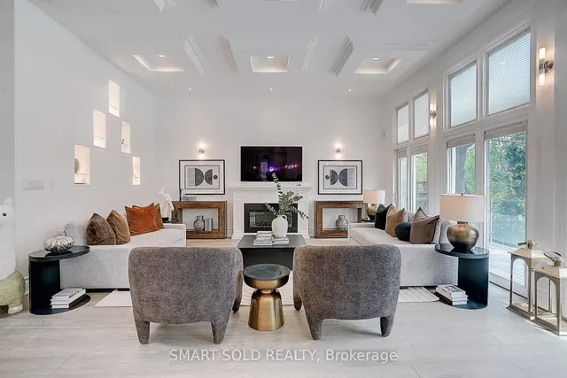 Additional image 9 of 677 Woburn Ave