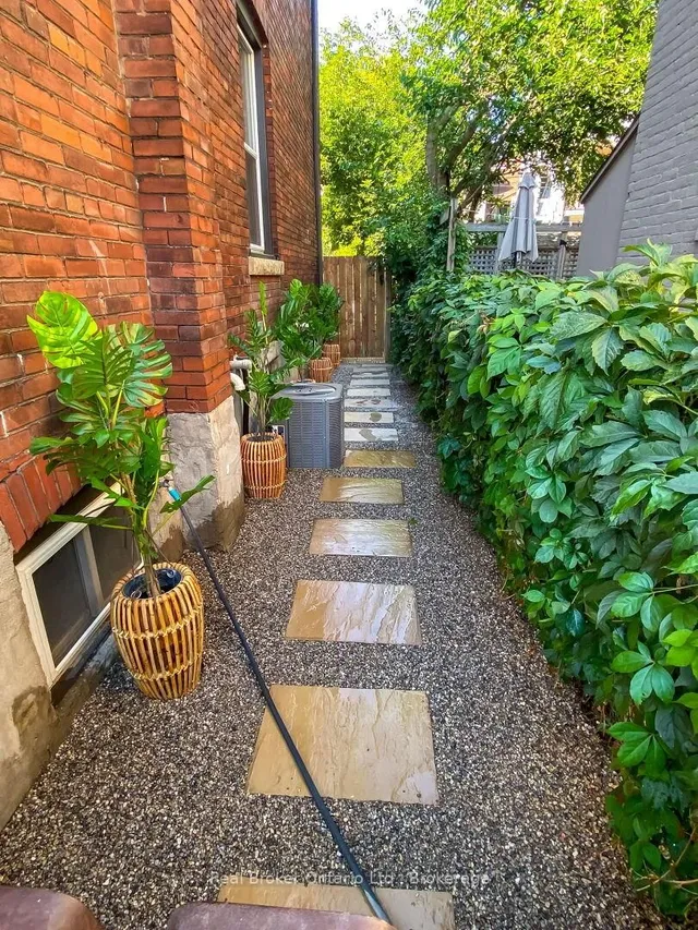 Additional image 32 of 109 Aikman Ave