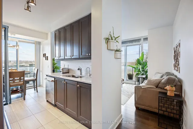 Additional image 20 of 825 Church St Unit 611