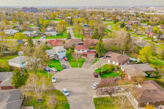 Additional image 48 of 16 Dudley Pl