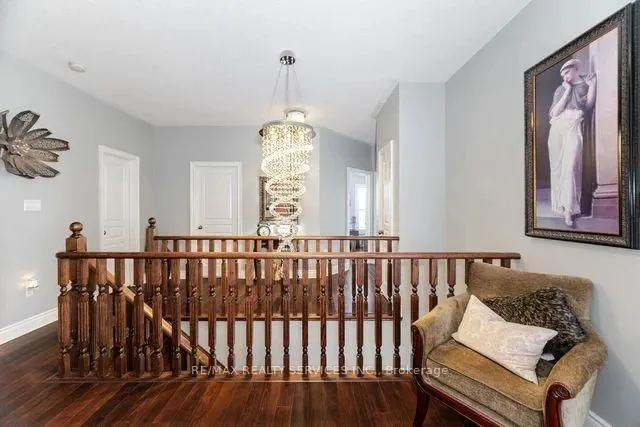 Additional image 23 of 17 Platform Cres