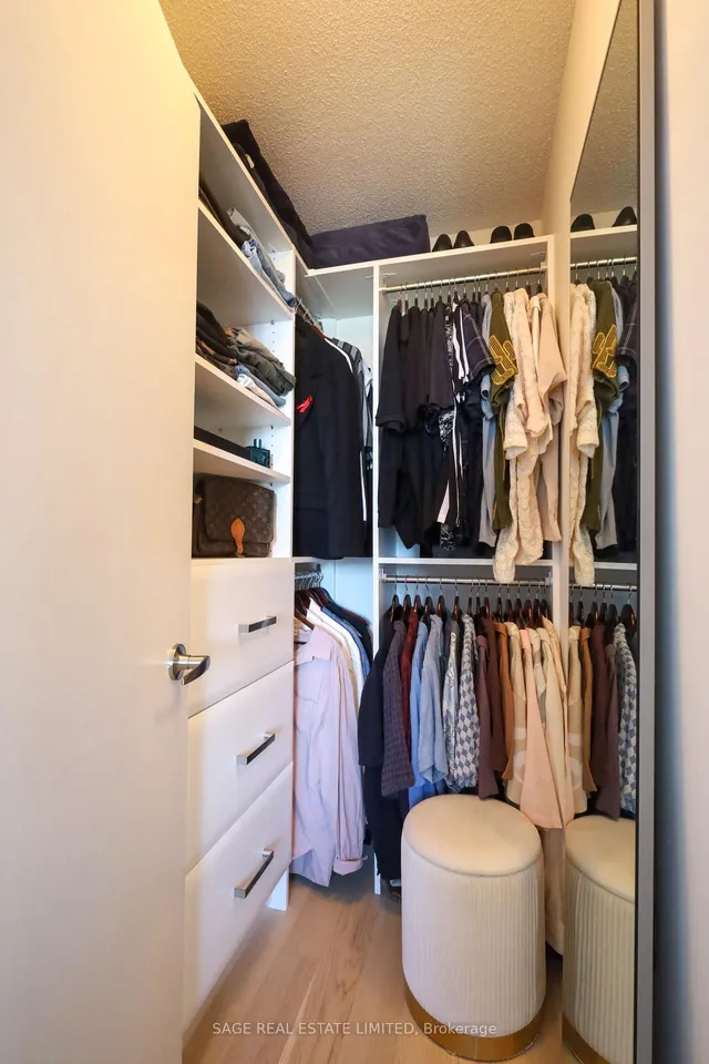 Additional image 21 of 80 Western Battery Rd Unit 1708