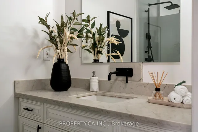 Additional image 19 of 955 Queen St Unit 317