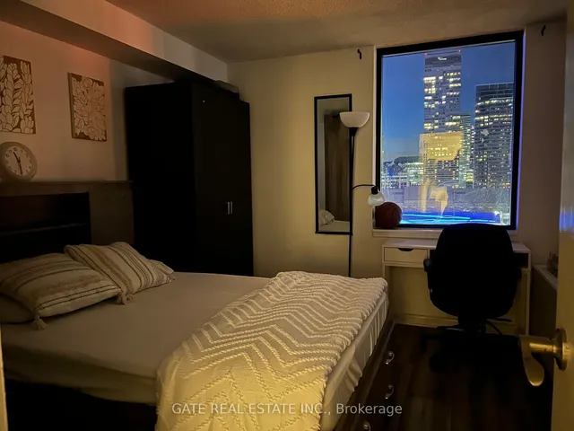 Additional image 23 of 250 Queens Quay Unit 1706