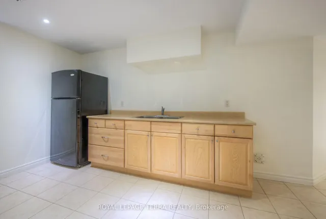 Additional image 41 of 217 1/2 Federal St