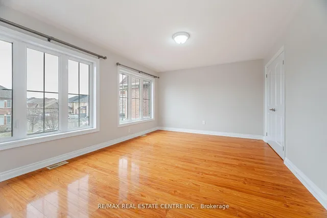 Additional image 28 of 38 Junetown Circ