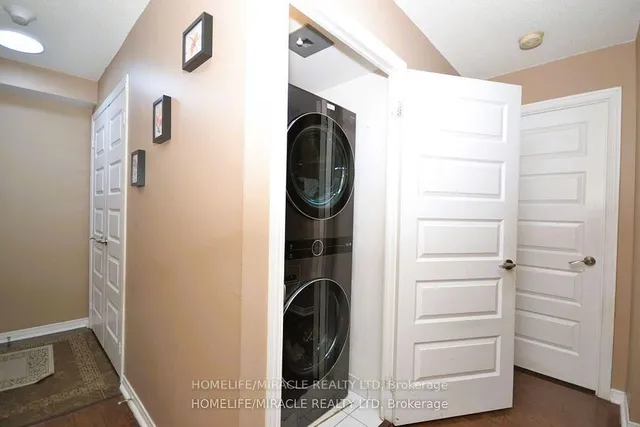 Additional image 10 of 215 Queen St Unit 709