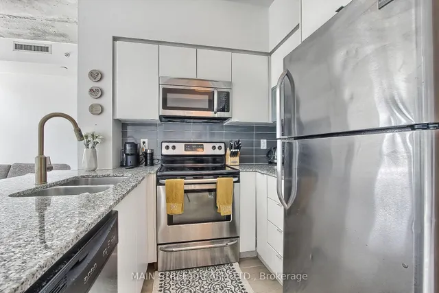 Additional image 10 of 150 East Liberty St Unit 1213