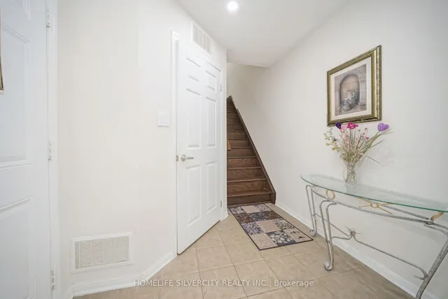 Additional image 5 of 127 Bleasdale Ave