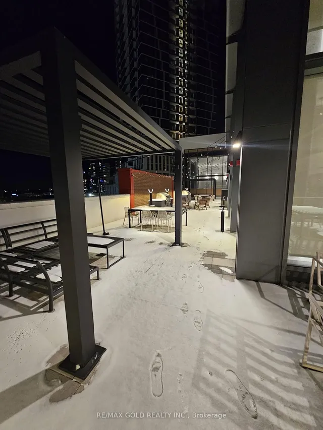 Additional image 41 of 15 Wellington St Unit 2905