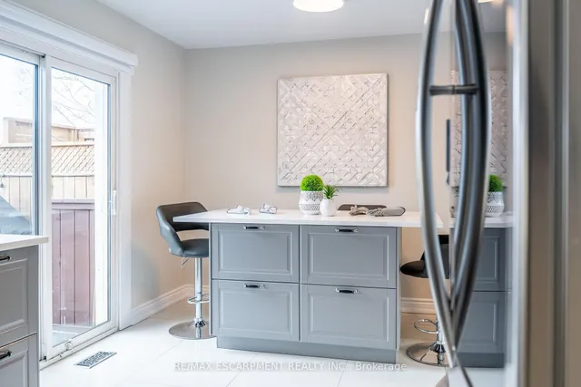 Additional image 17 of 1101 Highland St