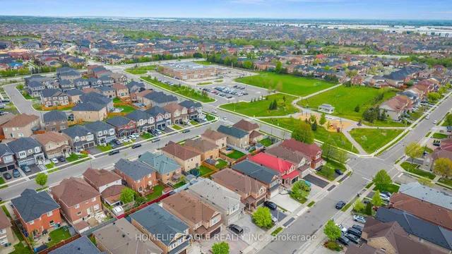 Additional image 31 of 7 Denim Dr