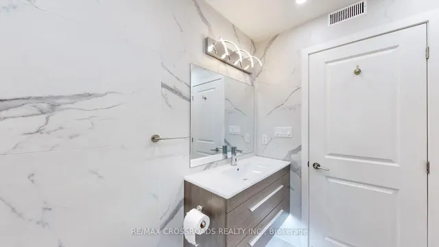 Additional image 32 of 1705 Mccowan Rd Unit 309