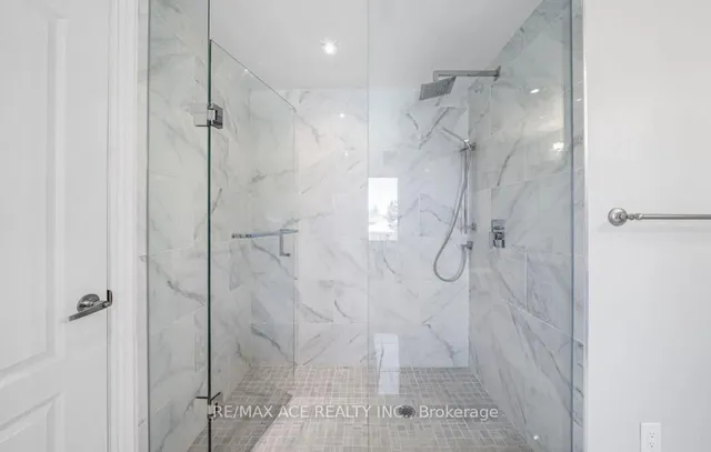 Additional image 35 of 6 Oldborough Circ