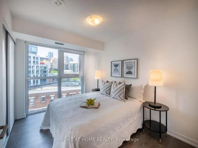 Additional image 15 of 219 Dundas St Unit 707