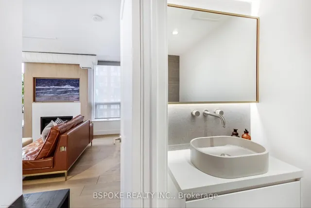 Additional image 2 of 800 King St Unit 804