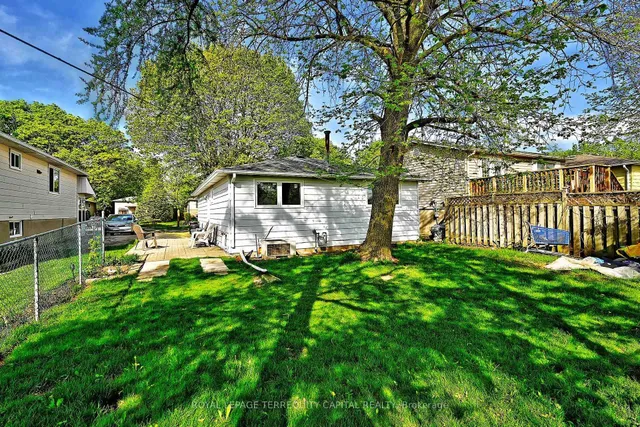 Additional image 35 of 73 Hickory Heights Cres