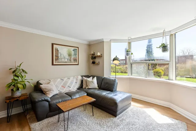 Additional image 4 of 3845 Lake Shore Blvd Unit 102