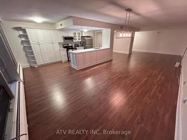Additional image 11 of 30 Wellington St Unit #1404